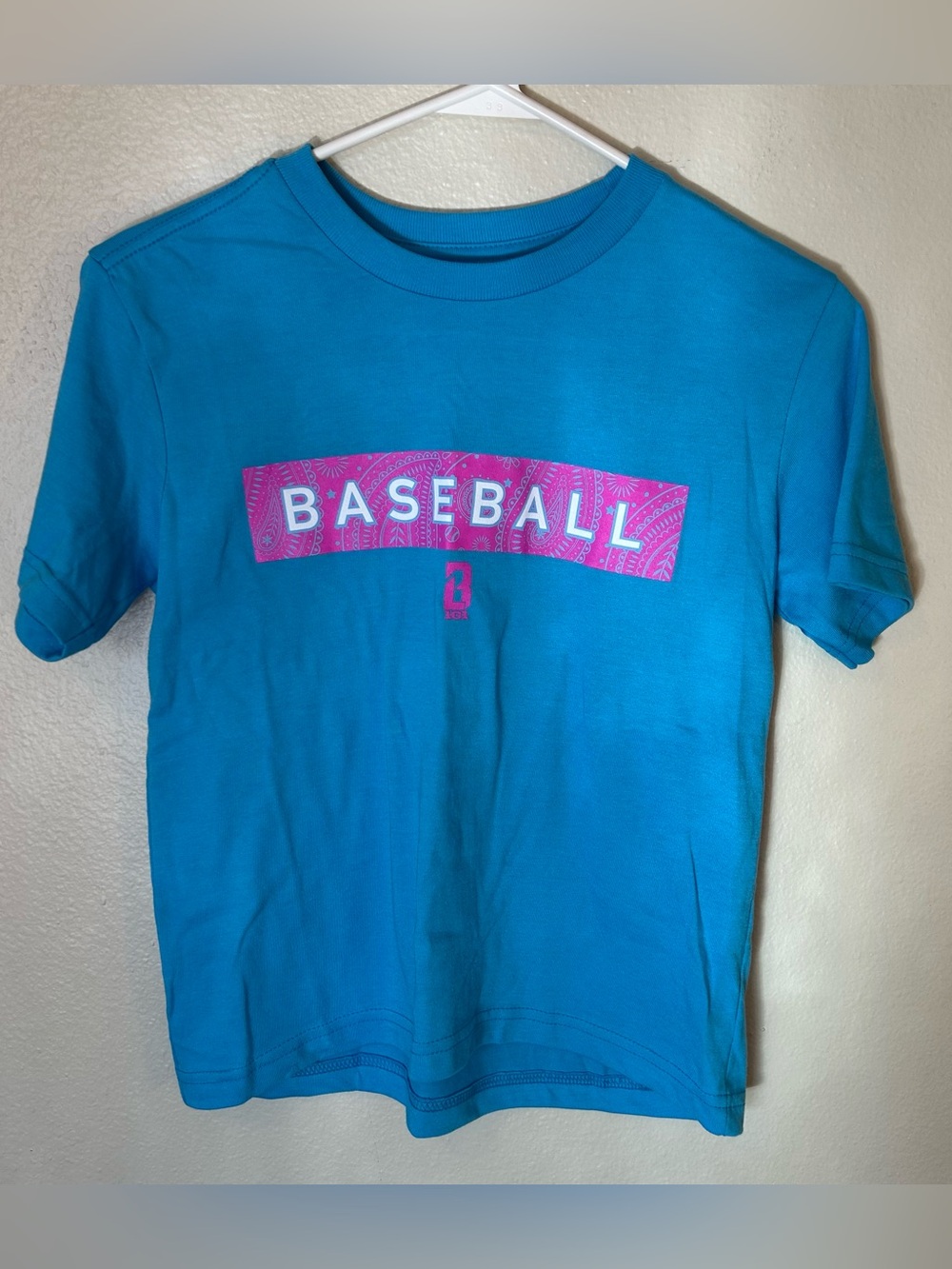 Baseball Lifestyle 101 - Paisley Tee - Youth- Size Small NEW WITH TAGS